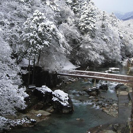 Shima-Onsen Toshimaya Nakanojo Exteriör bild